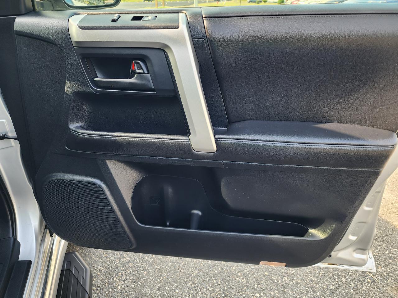Toyota 4Runner SR5 4WD 2010
