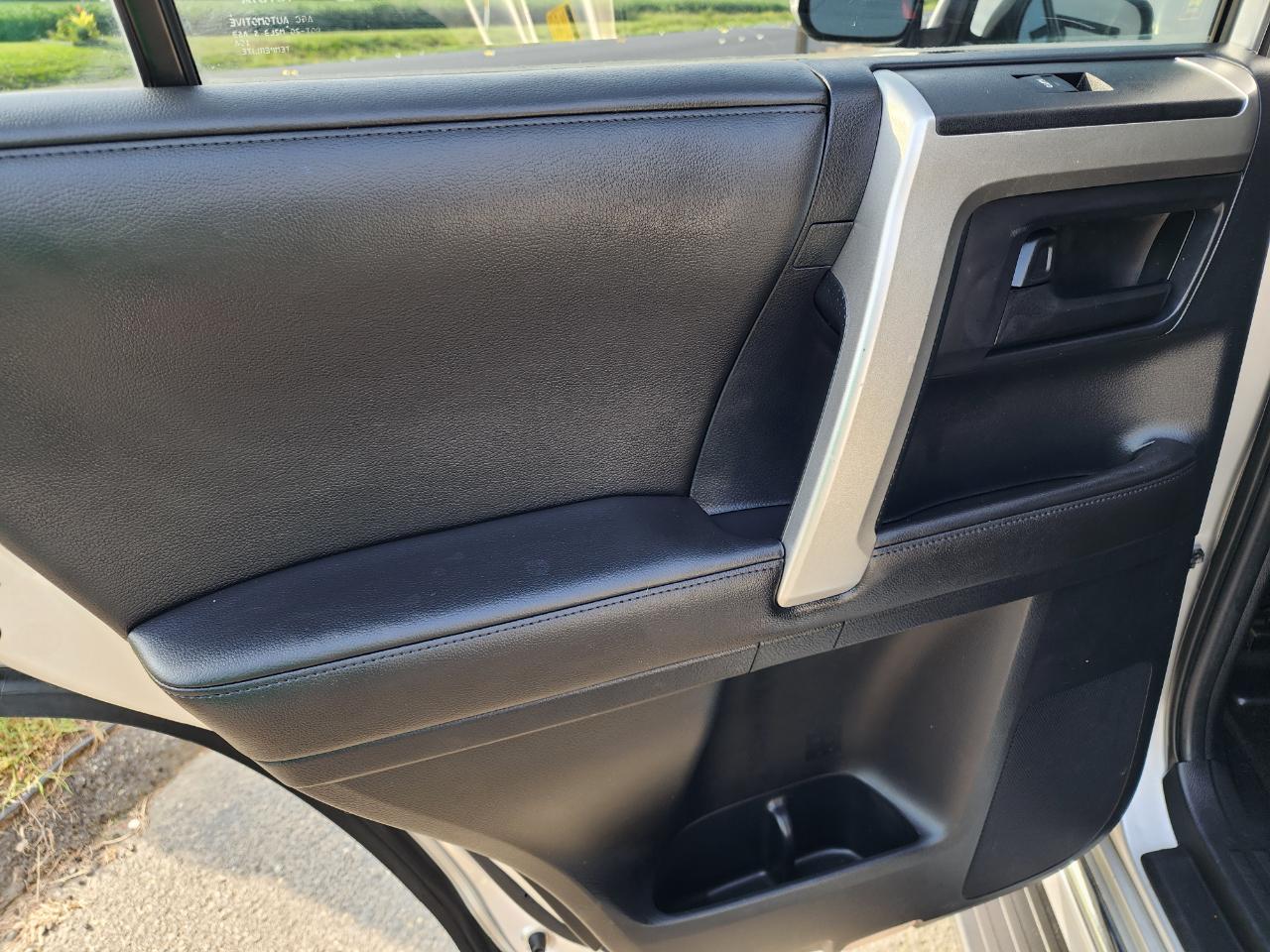 Toyota 4Runner SR5 4WD 2010