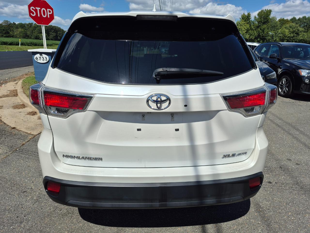 Toyota Highlander XLE AWD V6 2015