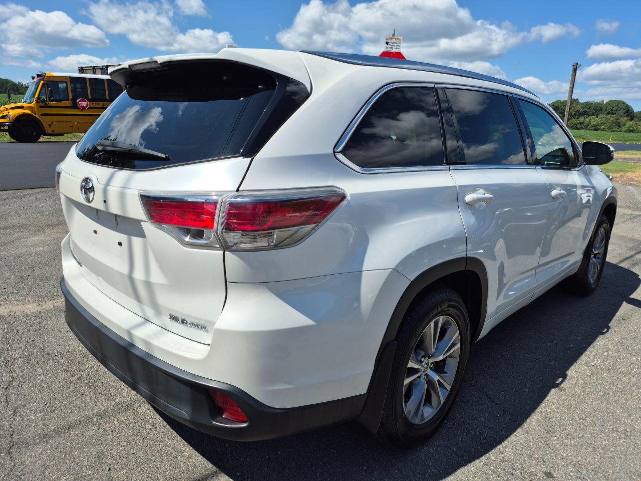 Toyota Highlander XLE AWD V6 2015