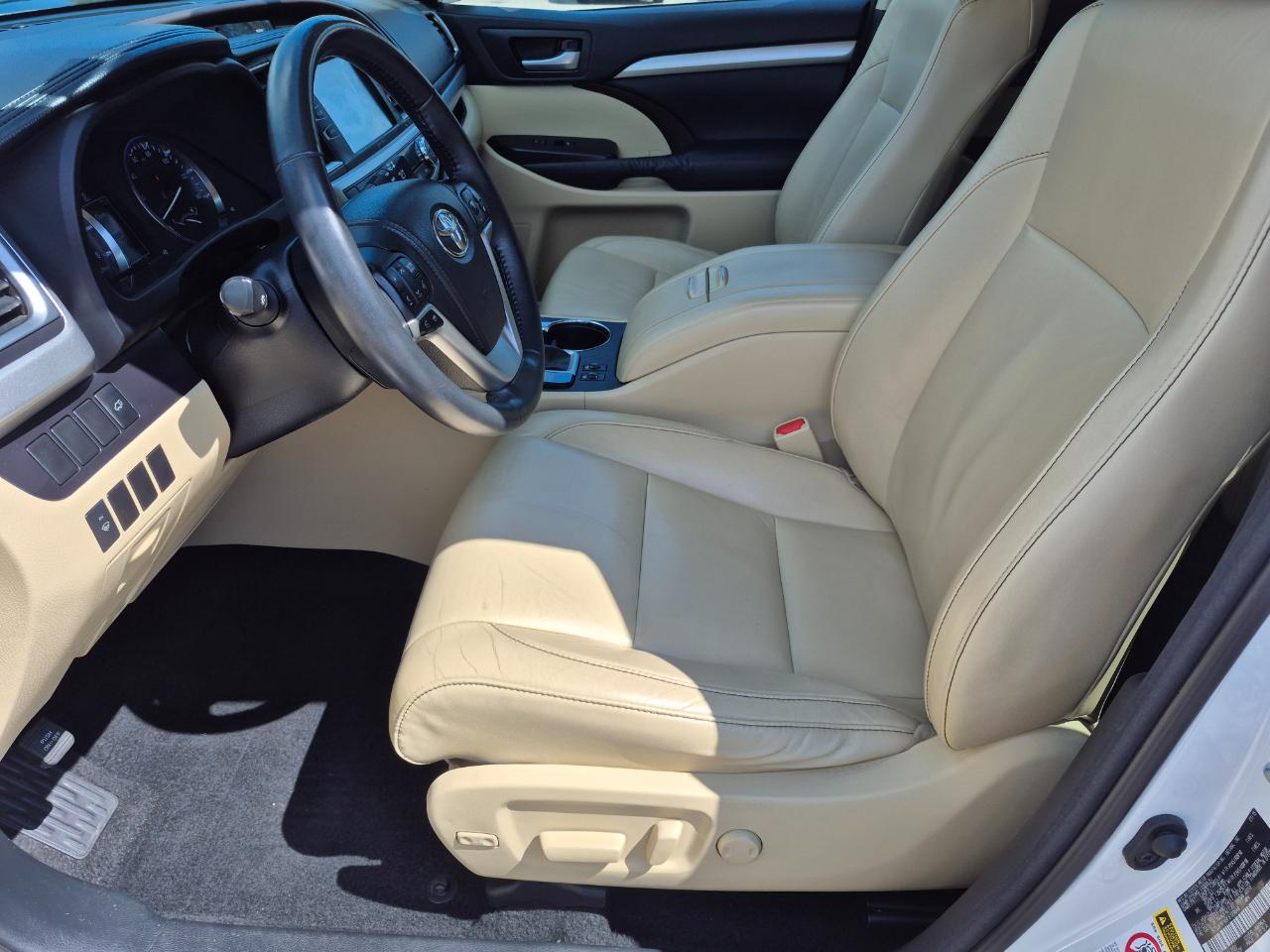 Toyota Highlander XLE AWD V6 2015