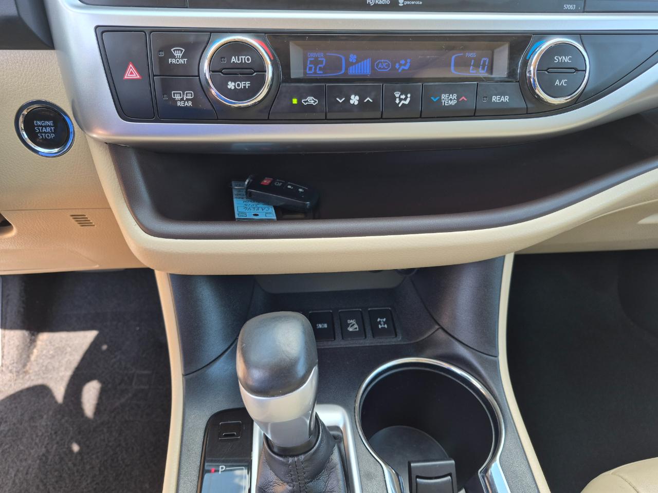 Toyota Highlander XLE AWD V6 2015