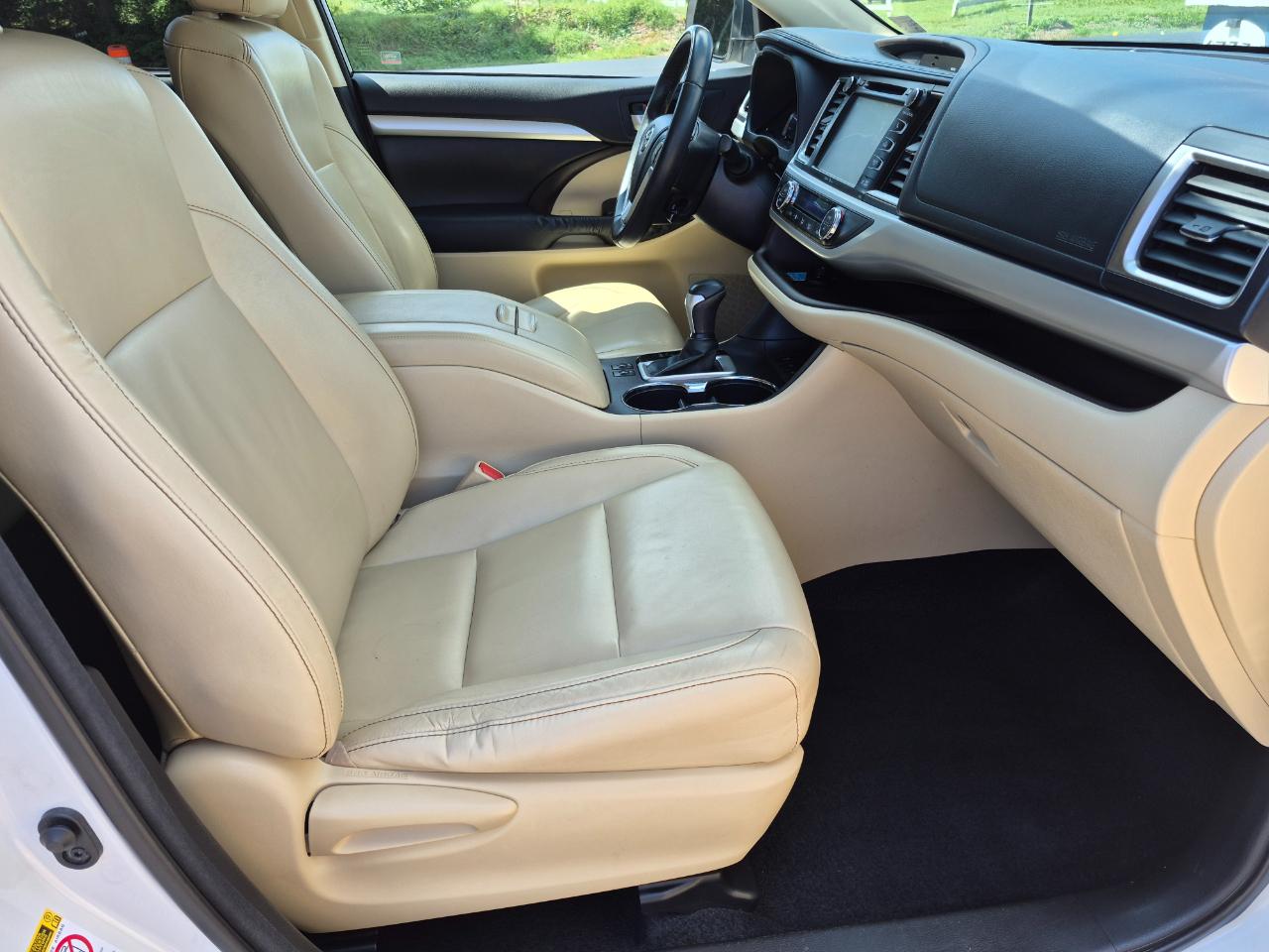 Toyota Highlander XLE AWD V6 2015