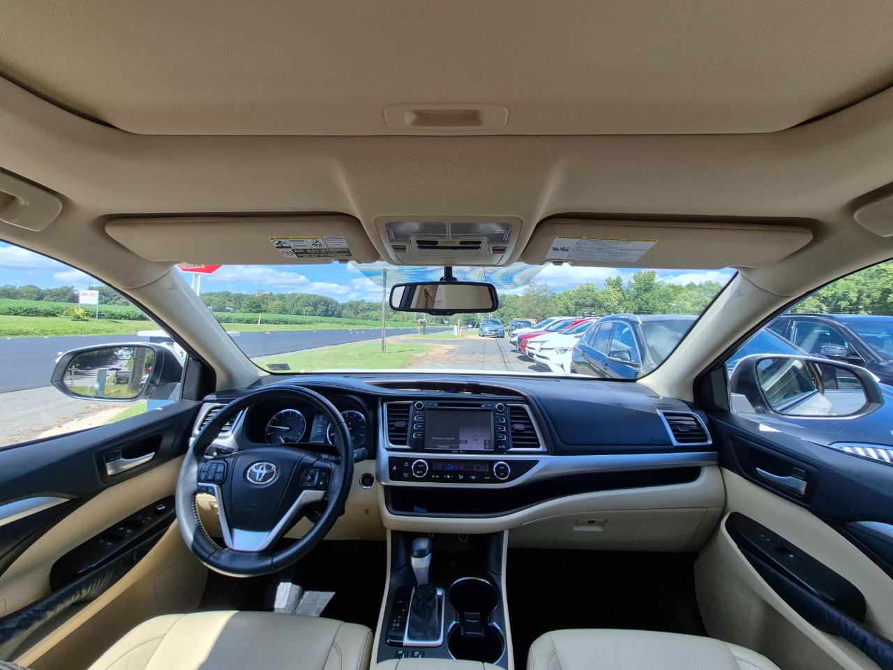 Toyota Highlander XLE AWD V6 2015