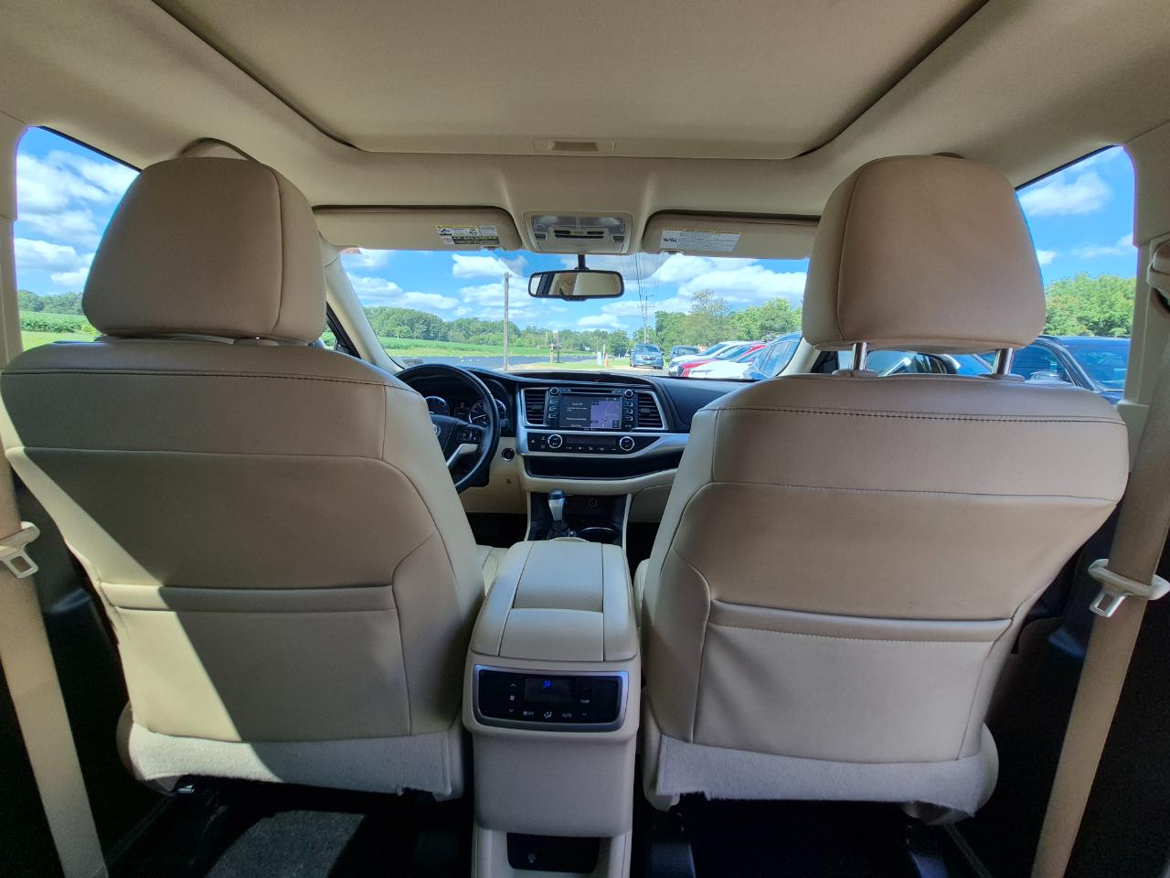Toyota Highlander XLE AWD V6 2015