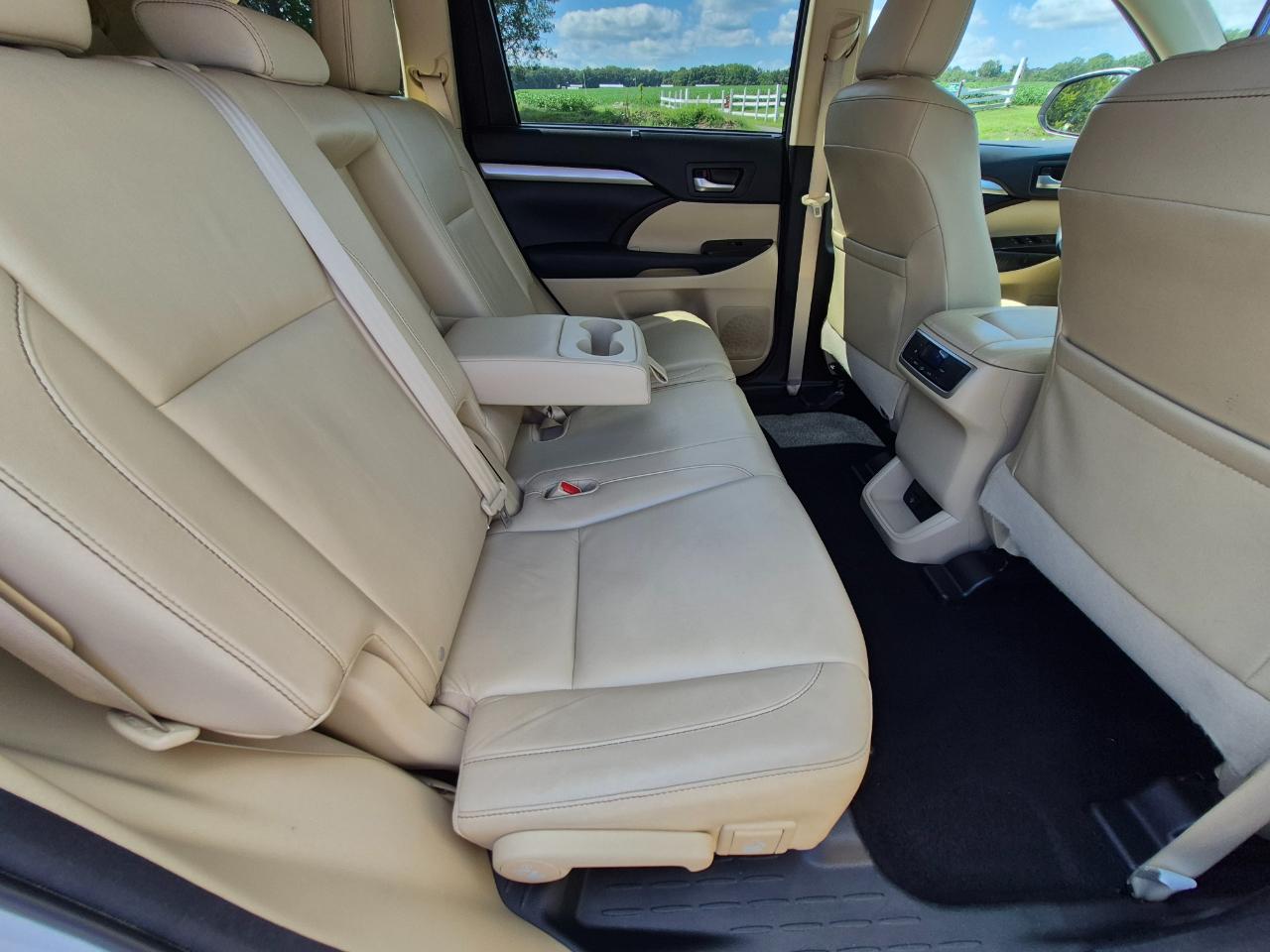 Toyota Highlander XLE AWD V6 2015