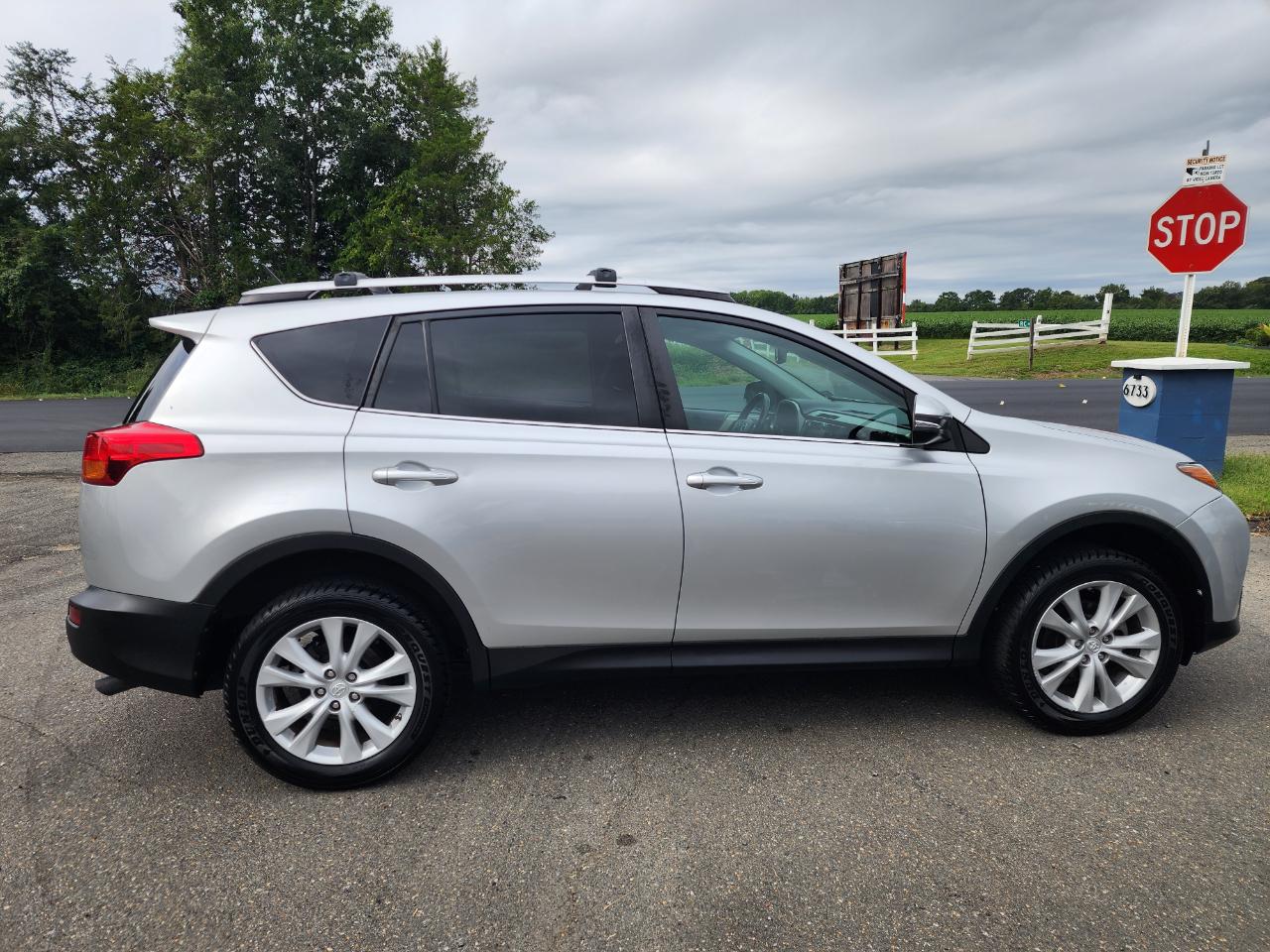 Toyota RAV4 Limited AWD 2013