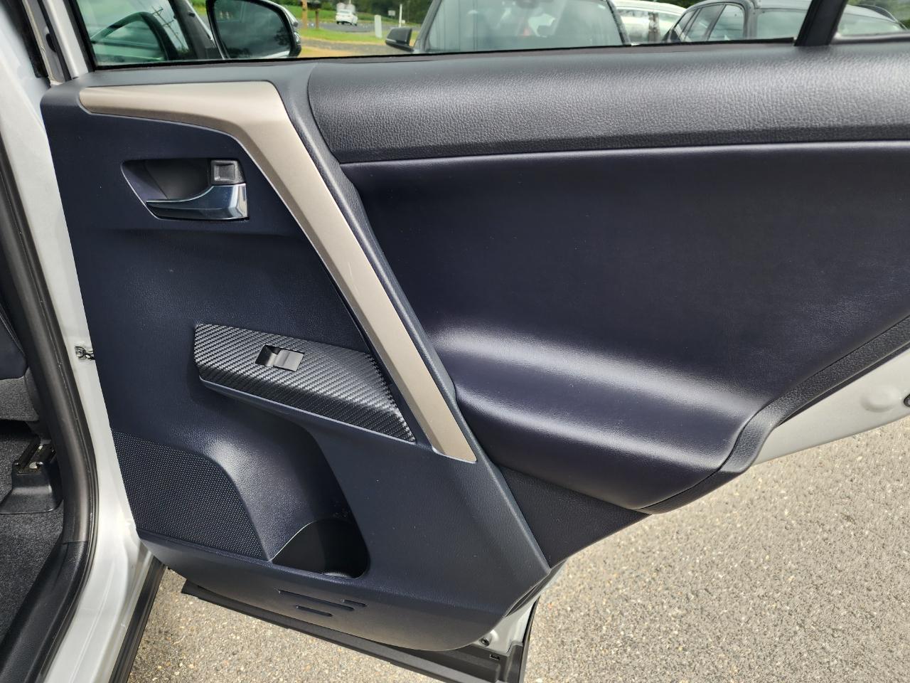 Toyota RAV4 Limited AWD 2013