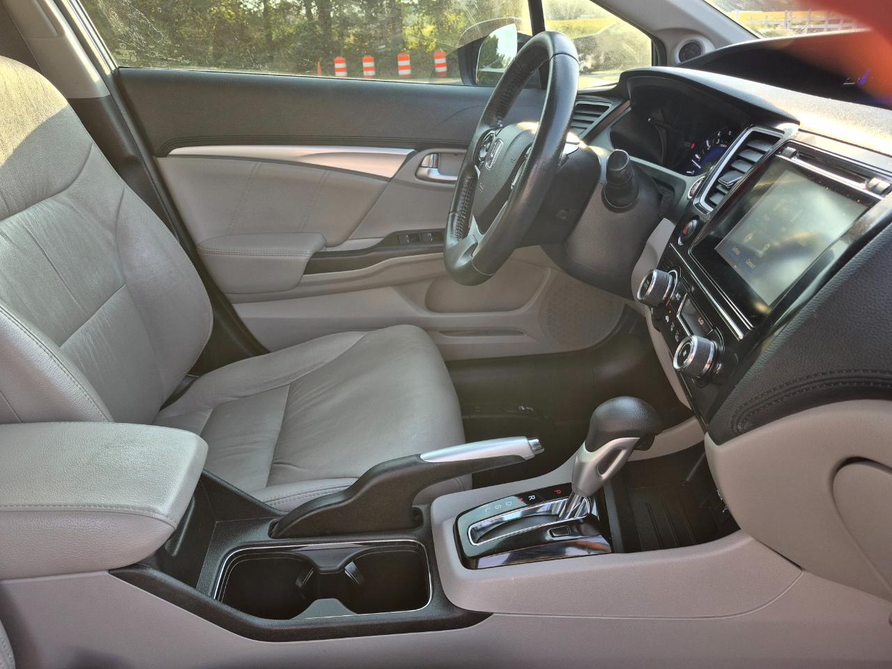 Honda Civic EX-L Sedan AT 2015