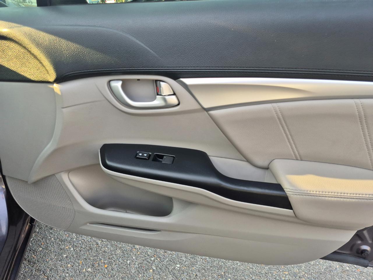 Honda Civic EX-L Sedan AT 2015