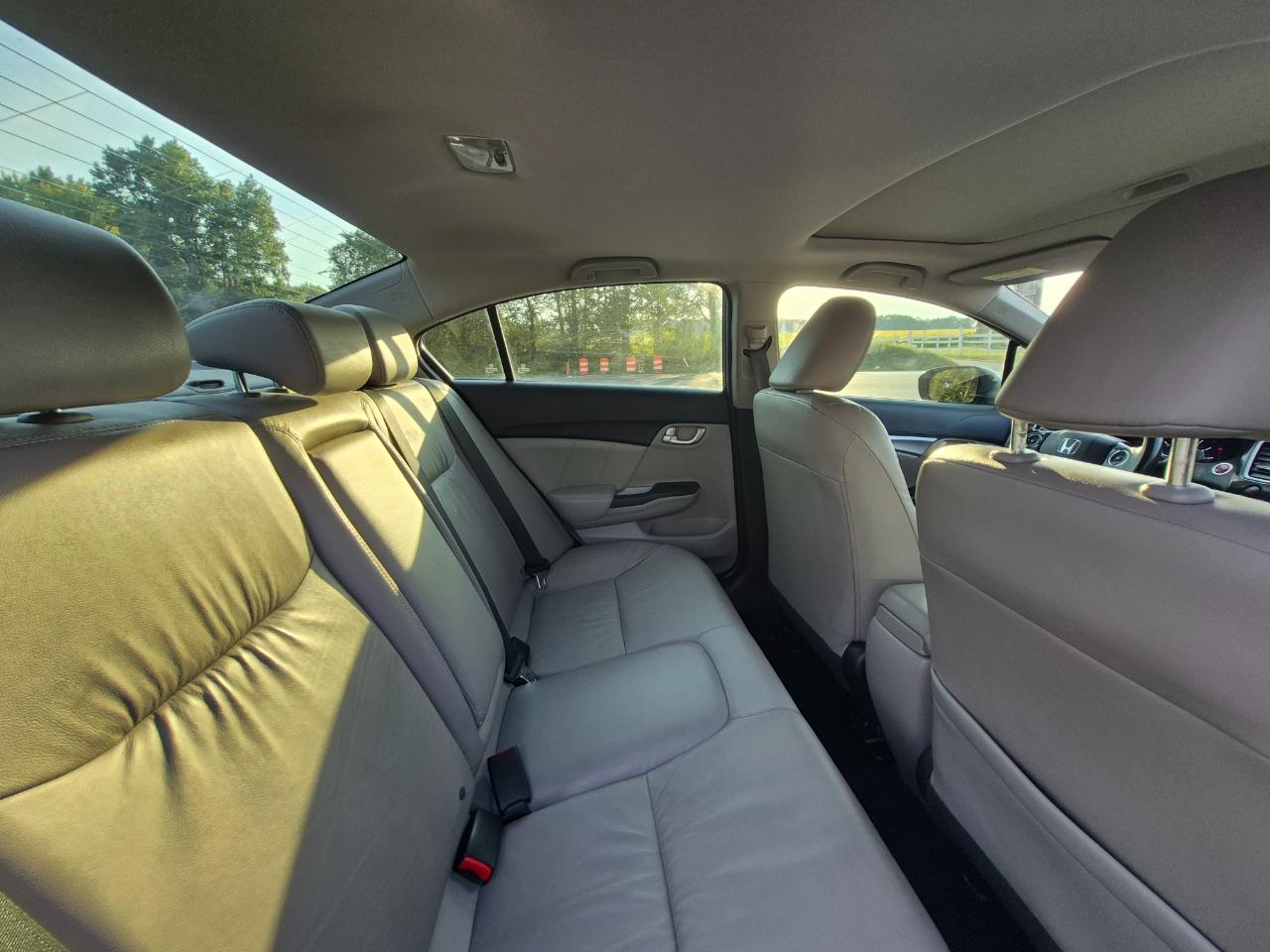 Honda Civic EX-L Sedan AT 2015