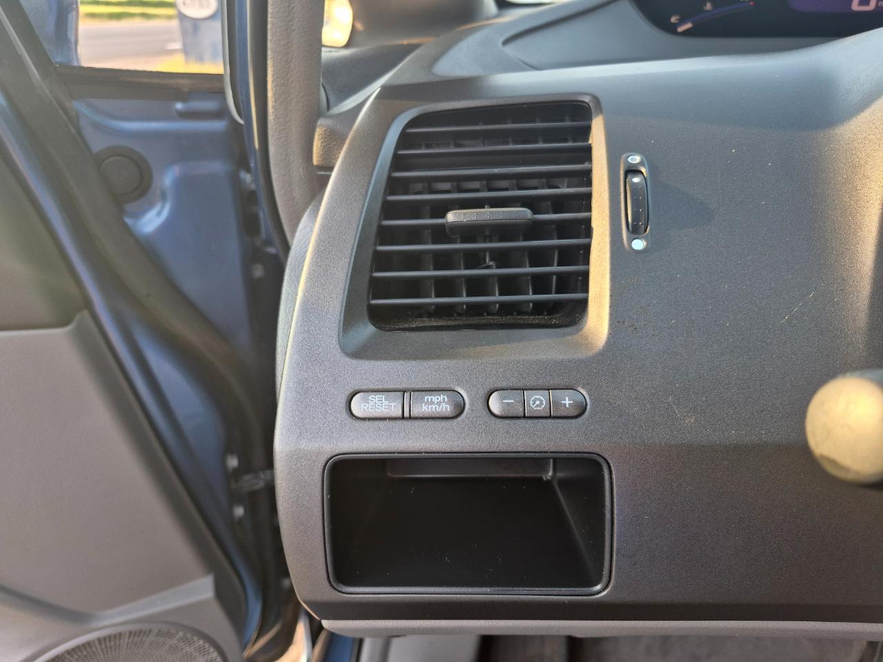 Honda Civic LX Sedan AT 2009