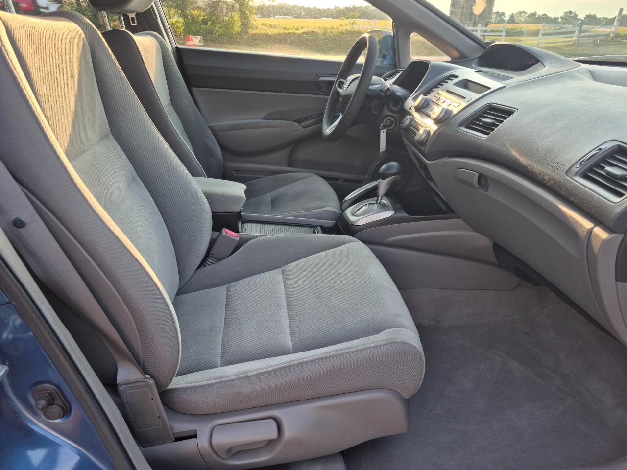 Honda Civic LX Sedan AT 2009