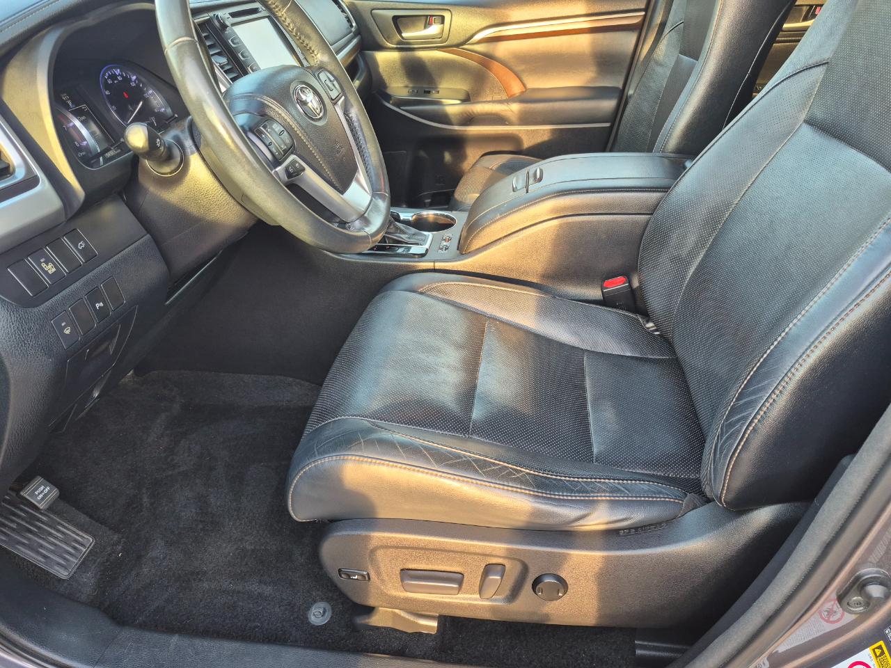 Toyota Highlander Limited AWD V6 2014