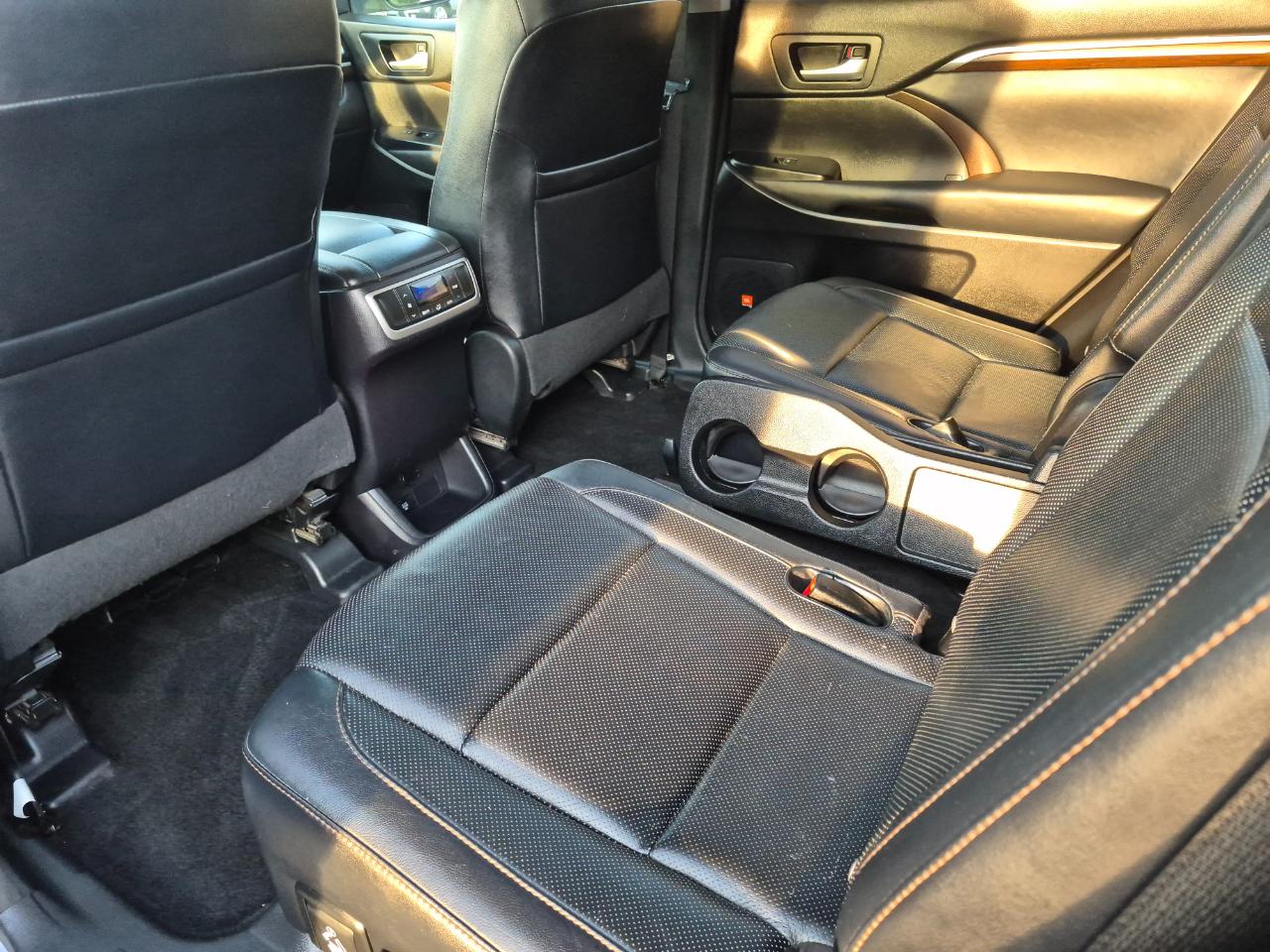 Toyota Highlander Limited AWD V6 2014