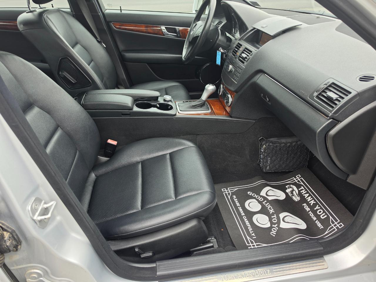Mercedes-Benz C-Class C300 Luxury Sedan 2010