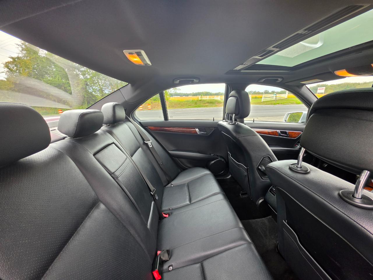 Mercedes-Benz C-Class C300 Luxury Sedan 2010