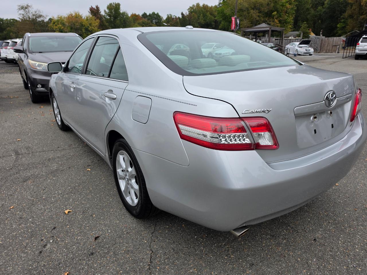 Toyota Camry SE V6 2011