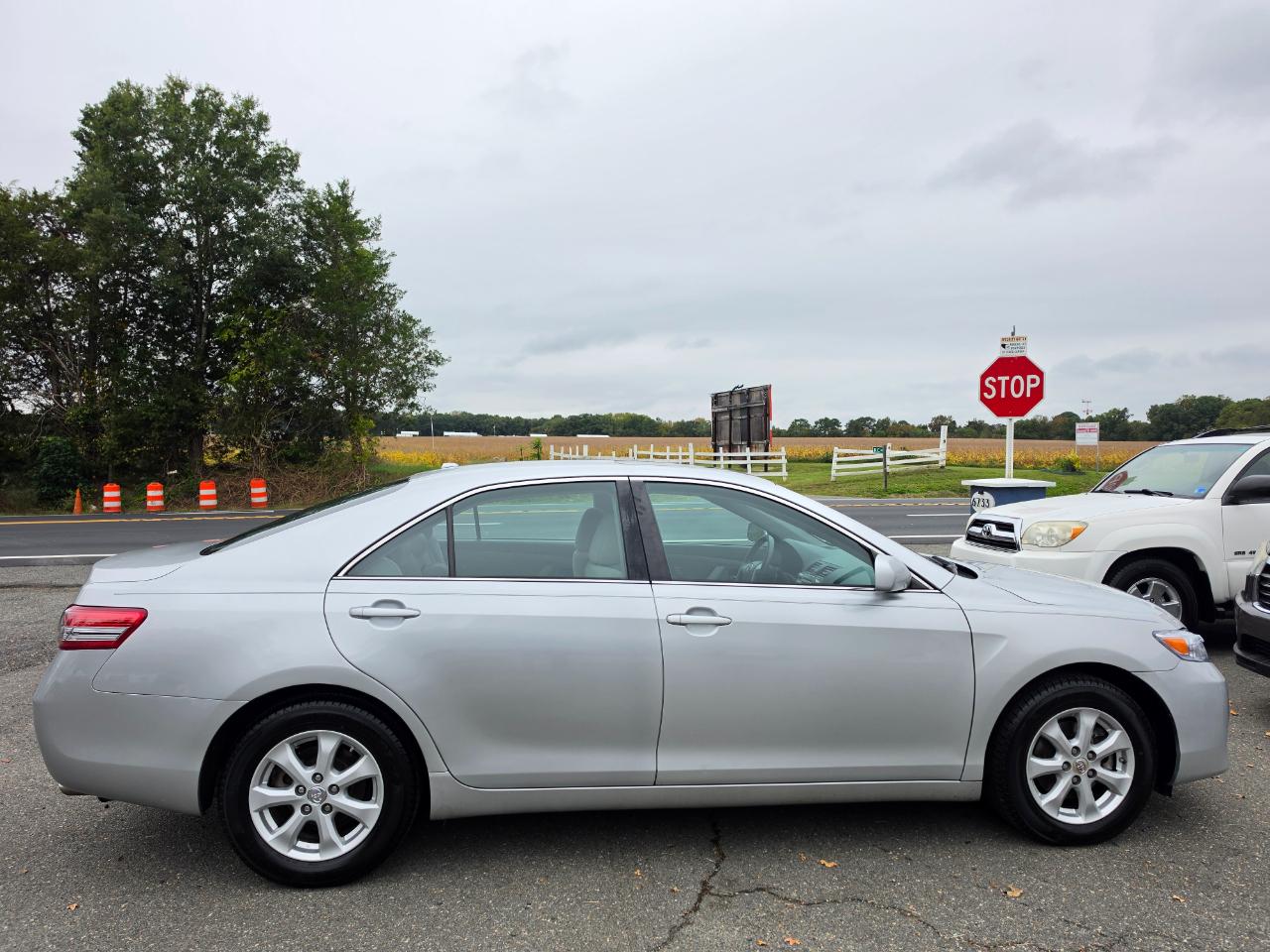 Toyota Camry SE V6 2011