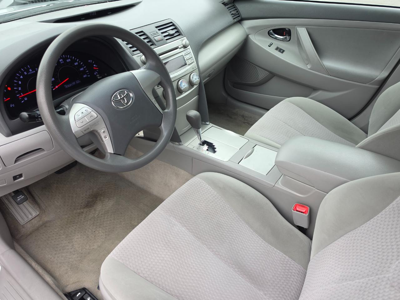 Toyota Camry SE V6 2011