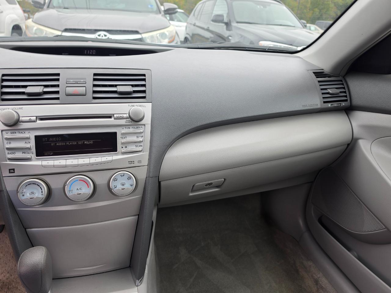 Toyota Camry SE V6 2011