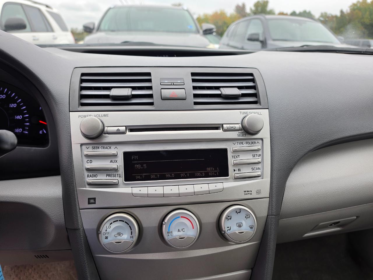 Toyota Camry SE V6 2011