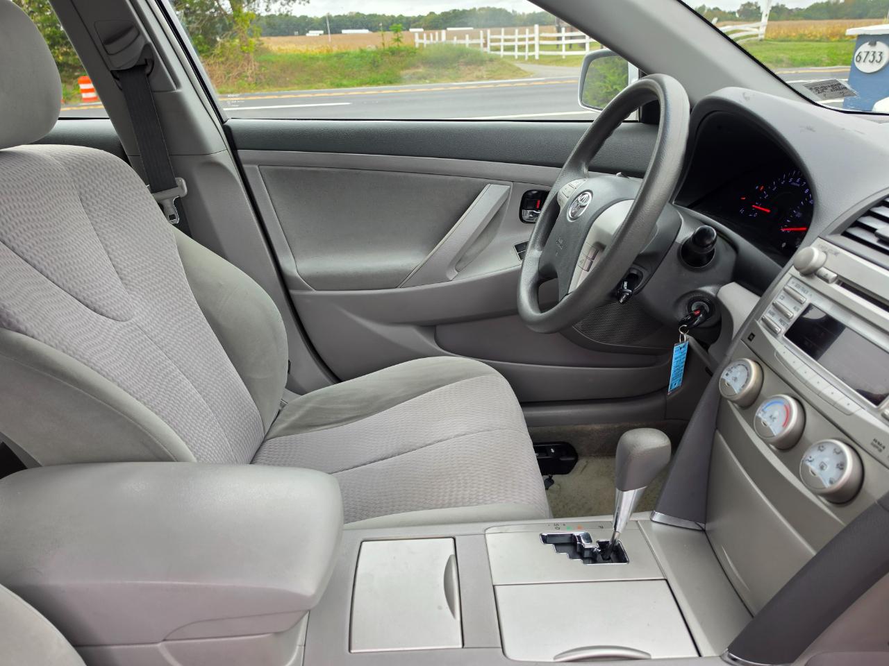 Toyota Camry SE V6 2011