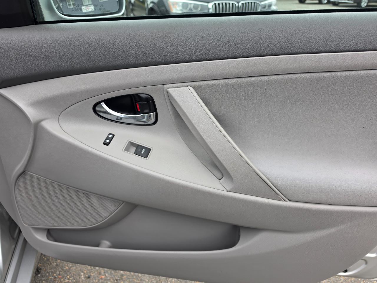 Toyota Camry SE V6 2011