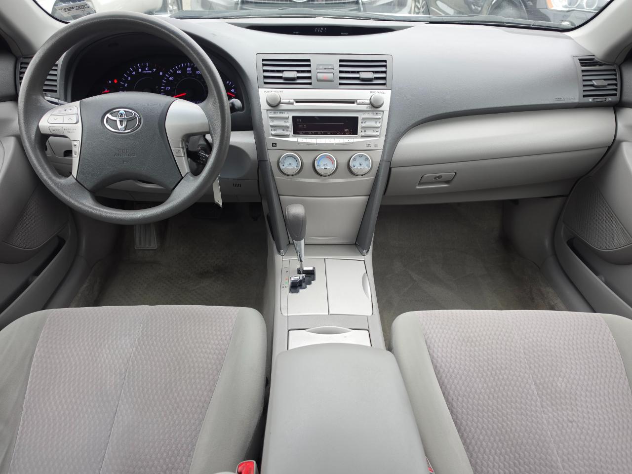 Toyota Camry SE V6 2011