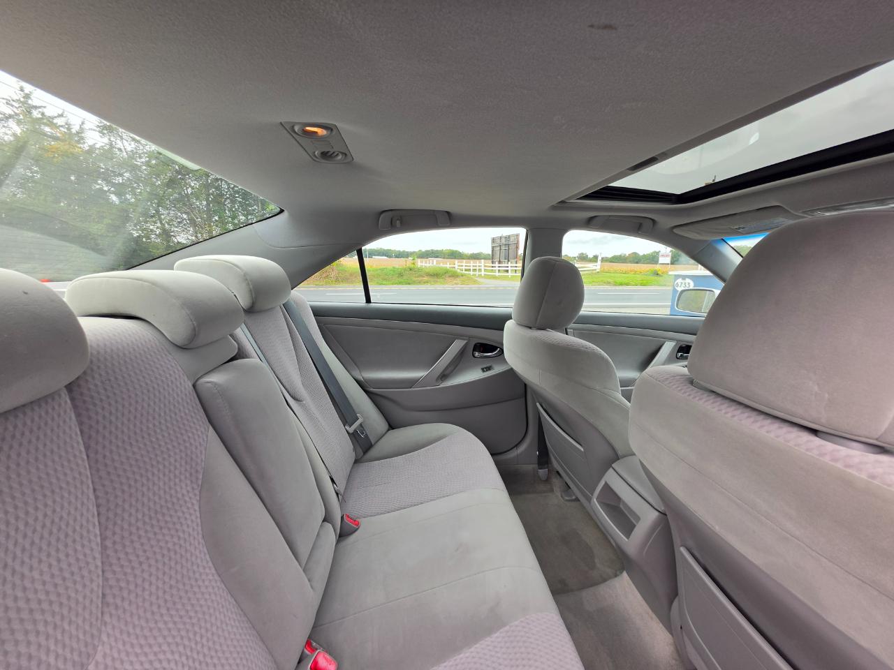 Toyota Camry SE V6 2011