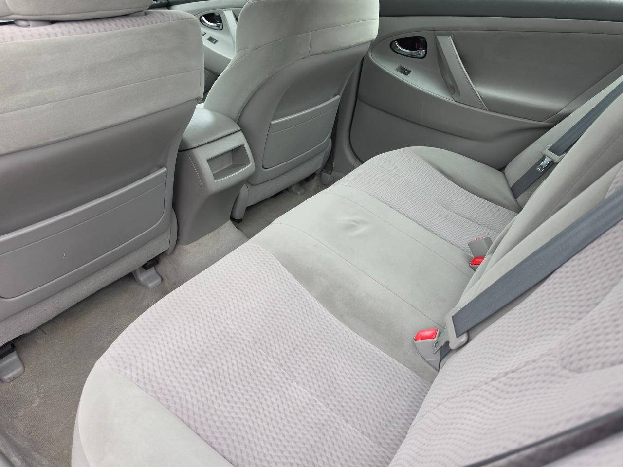 Toyota Camry SE V6 2011