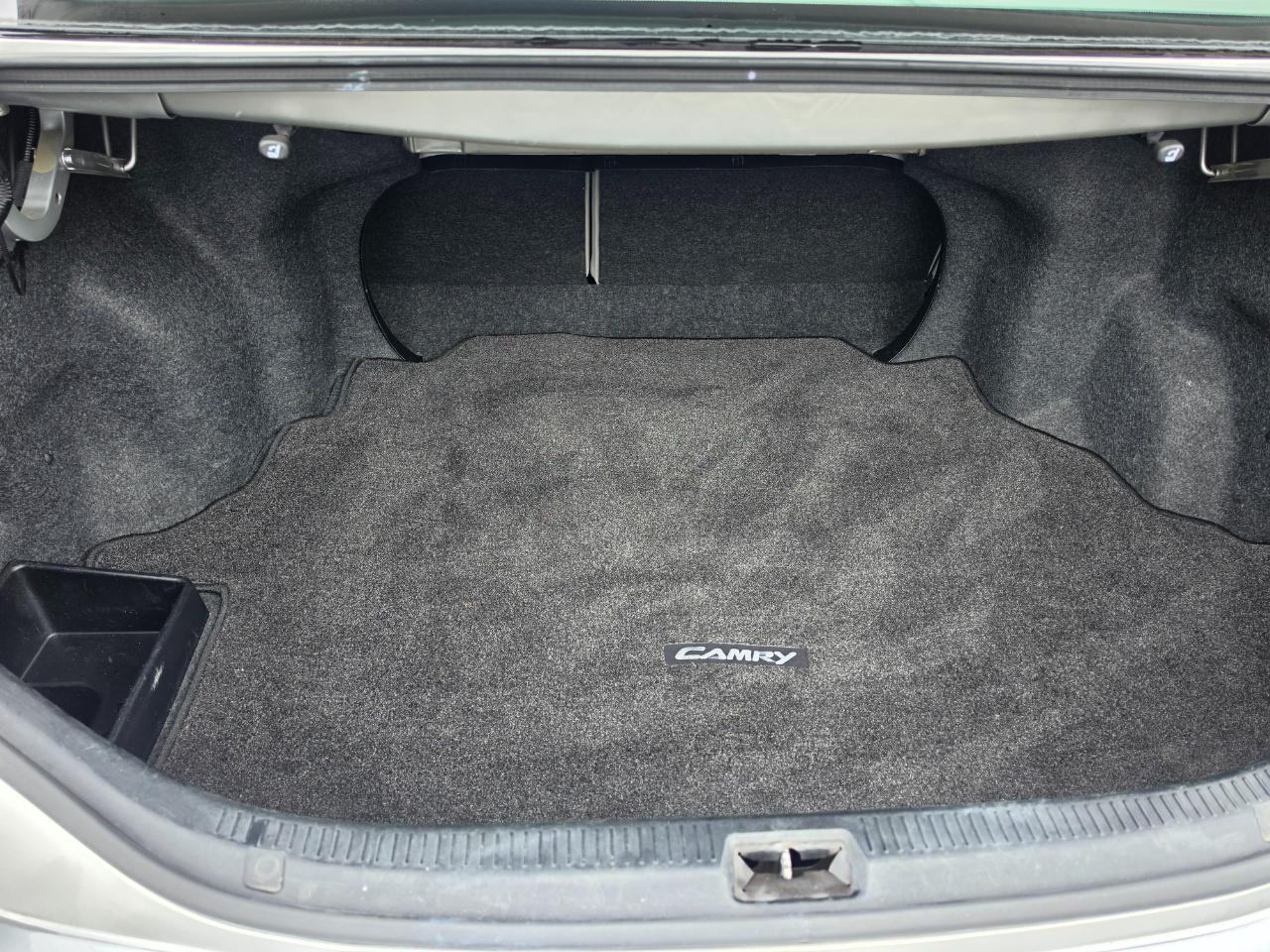 Toyota Camry SE V6 2011