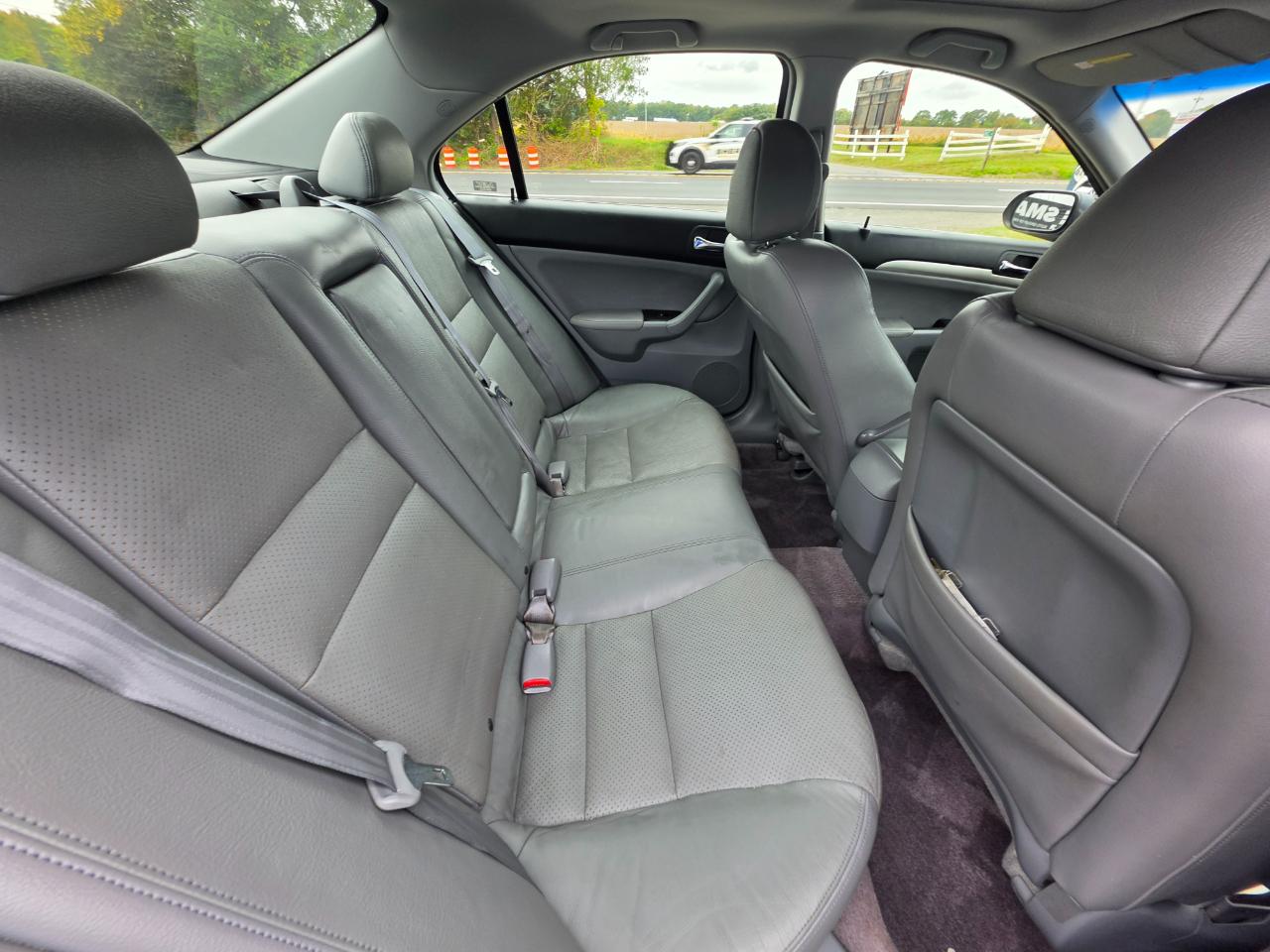 Acura TSX 4dr Sdn AT Navi 2006