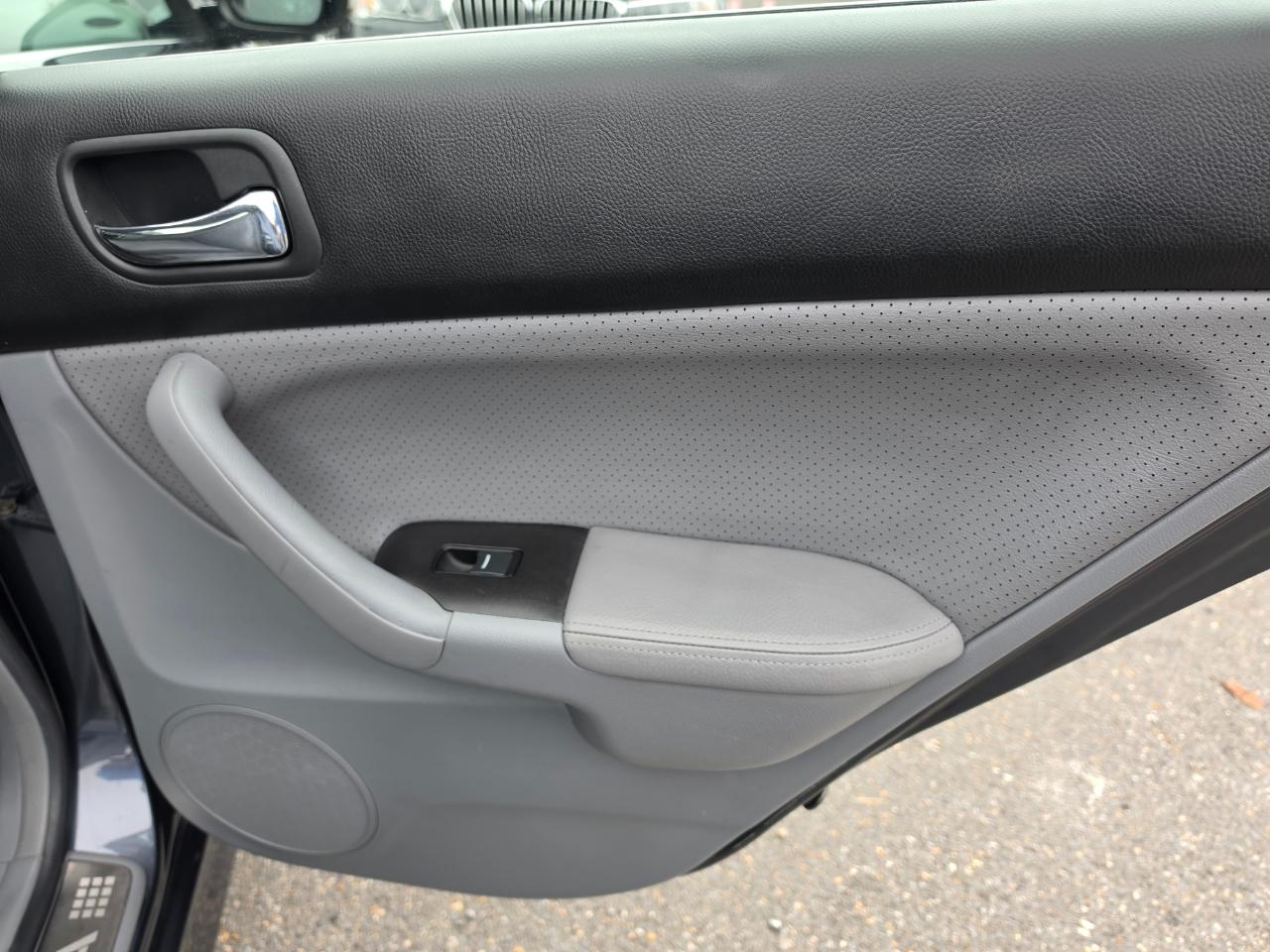 Acura TSX 4dr Sdn AT Navi 2006