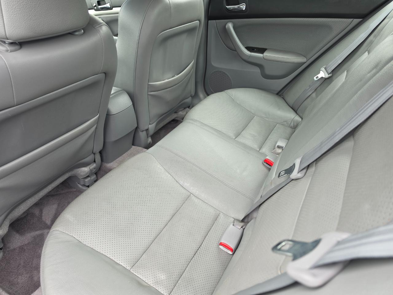 Acura TSX 4dr Sdn AT Navi 2006