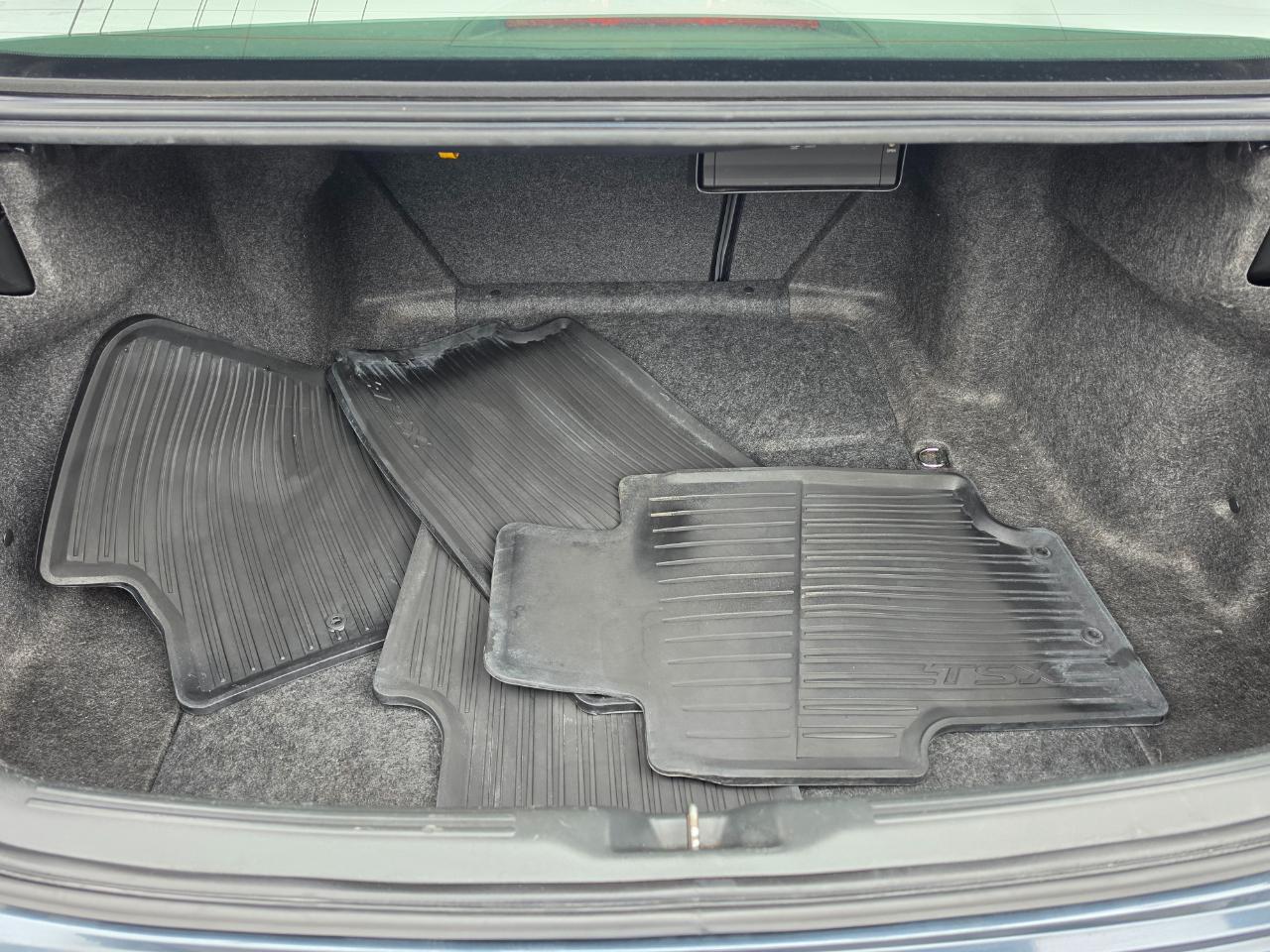 Acura TSX 4dr Sdn AT Navi 2006