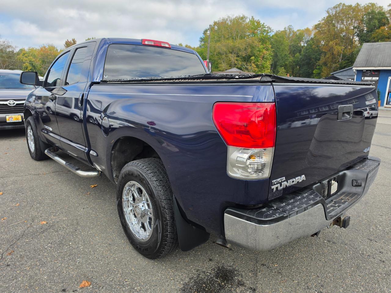 Toyota Tundra SR5 Double Cab 5.7L 4WD 2008