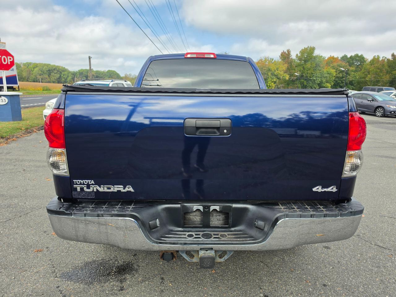 Toyota Tundra SR5 Double Cab 5.7L 4WD 2008