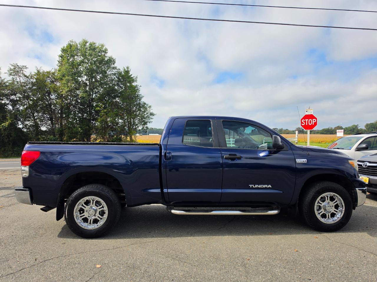 Toyota Tundra SR5 Double Cab 5.7L 4WD 2008