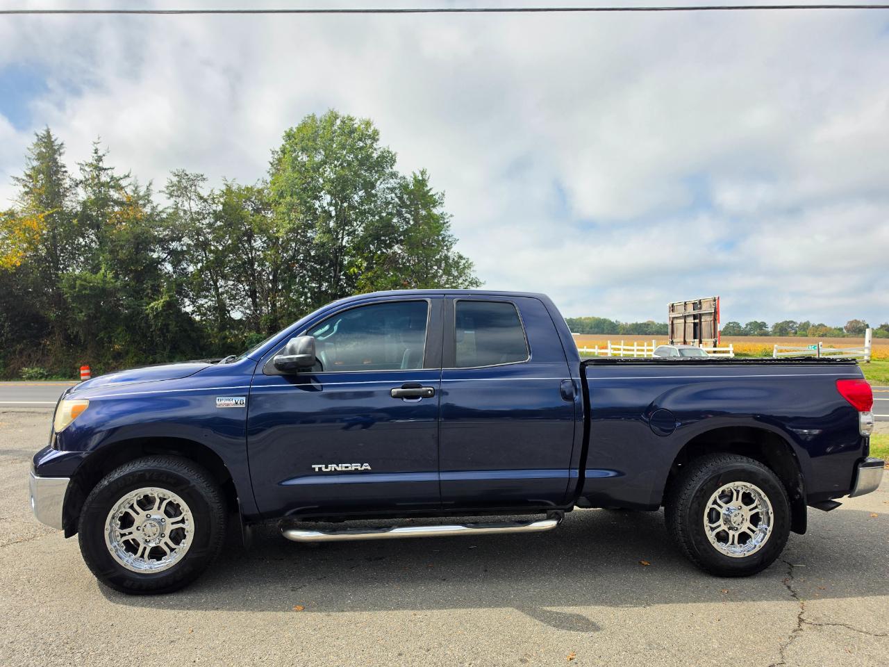 Toyota Tundra SR5 Double Cab 5.7L 4WD 2008