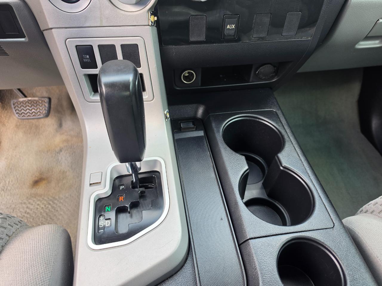 Toyota Tundra SR5 Double Cab 5.7L 4WD 2008