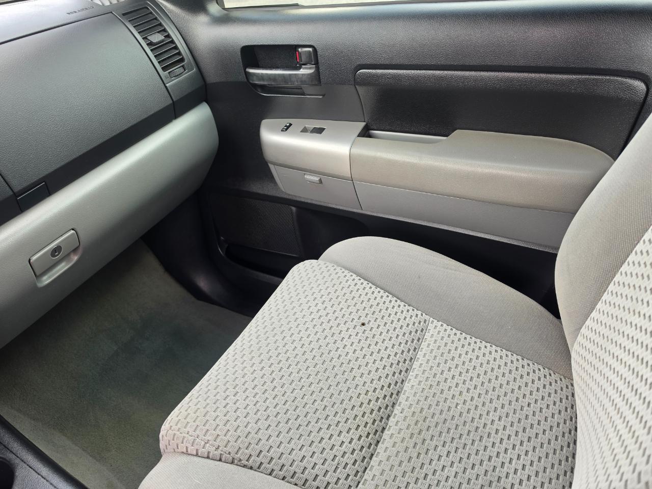 Toyota Tundra SR5 Double Cab 5.7L 4WD 2008