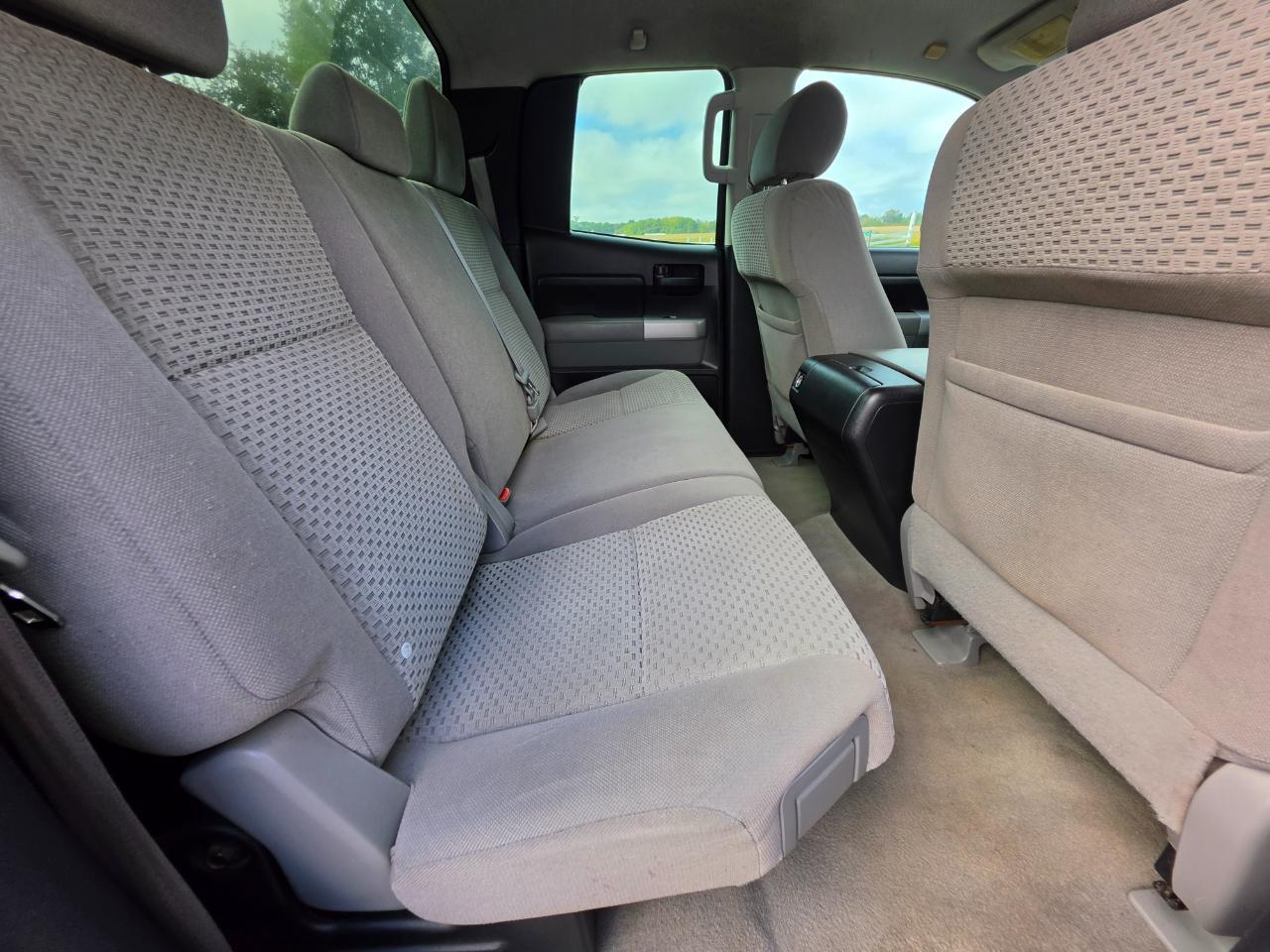 Toyota Tundra SR5 Double Cab 5.7L 4WD 2008