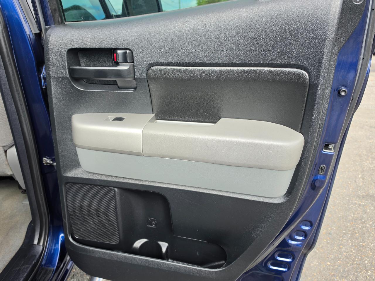 Toyota Tundra SR5 Double Cab 5.7L 4WD 2008