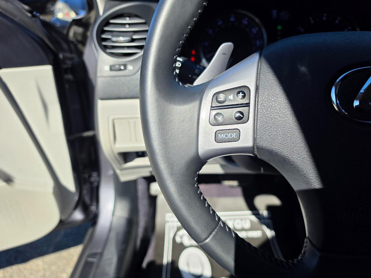 Lexus IS 250 RWD 2012