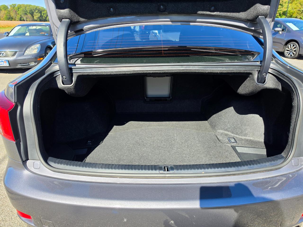 Lexus IS 250 RWD 2012
