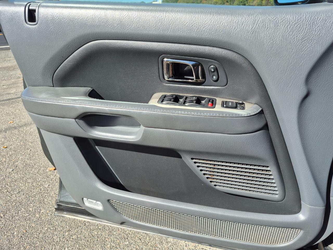 Honda Pilot EX 4WD w/ Leather and DVD 2006