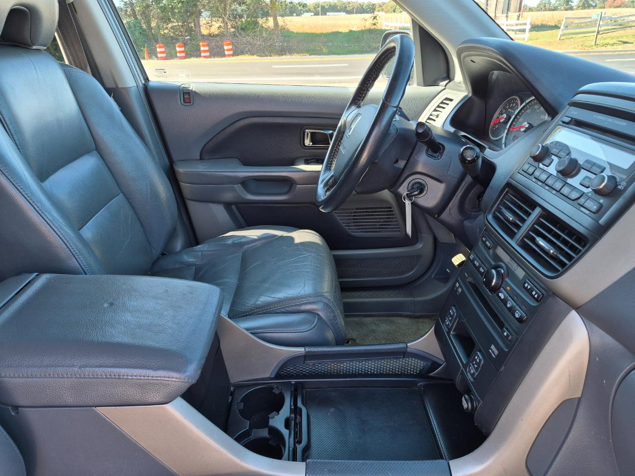 Honda Pilot EX 4WD w/ Leather and DVD 2006
