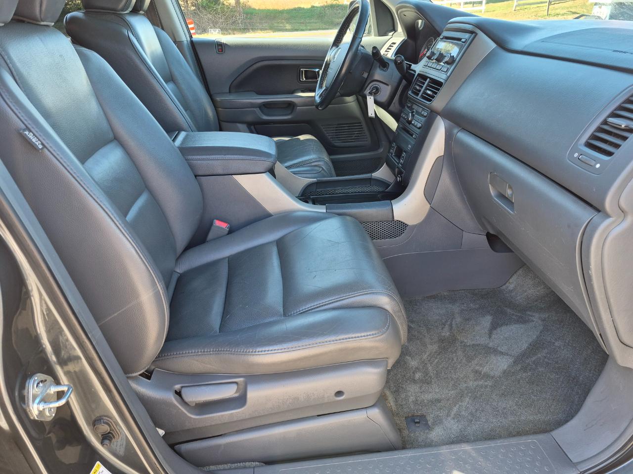 Honda Pilot EX 4WD w/ Leather and DVD 2006