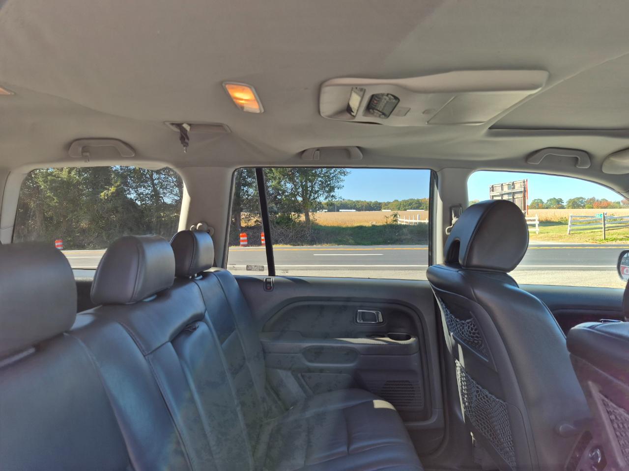 Honda Pilot EX 4WD w/ Leather and DVD 2006